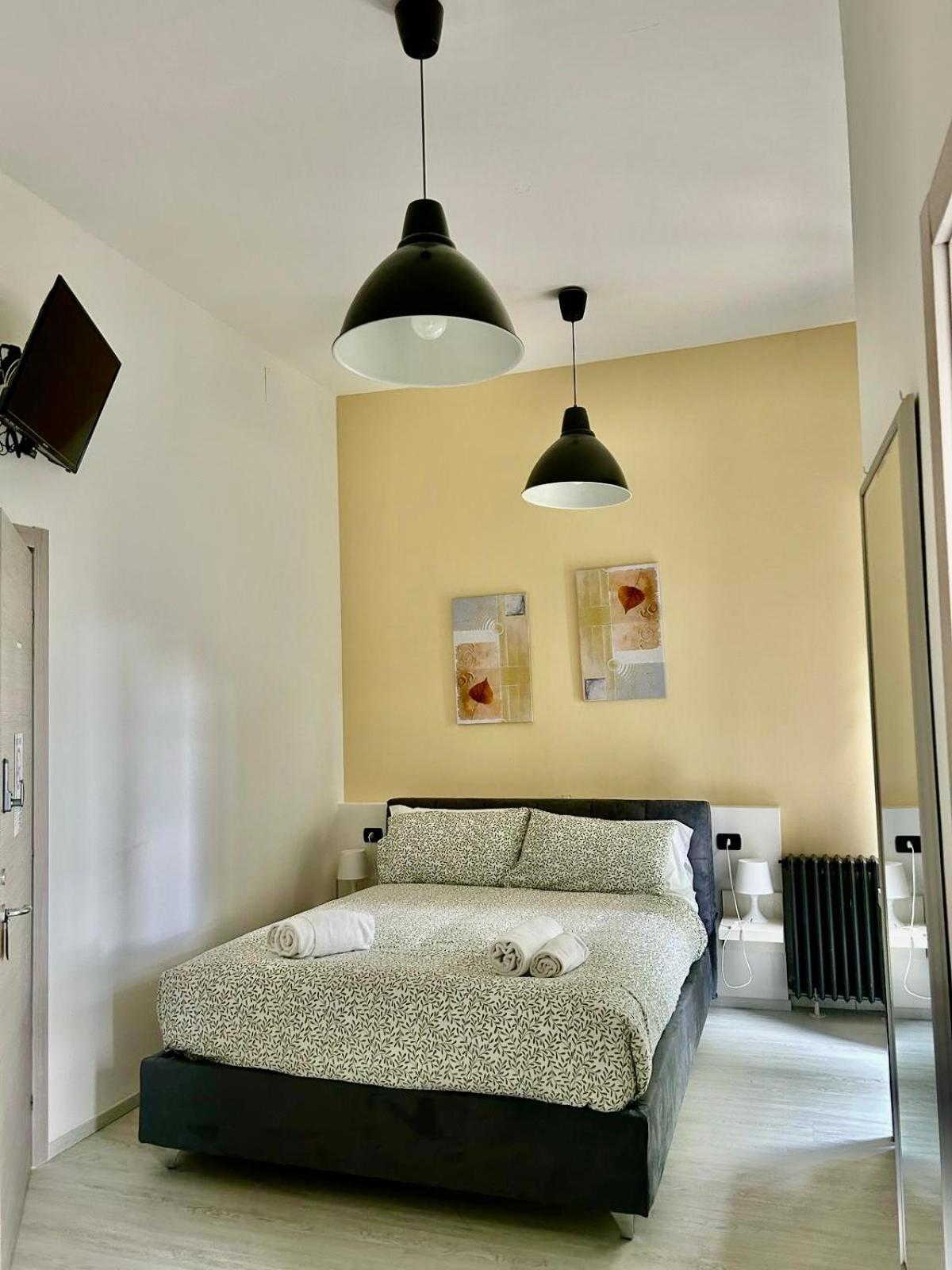Hotel Casa Giulietta Desenzano del Garda Exterior foto