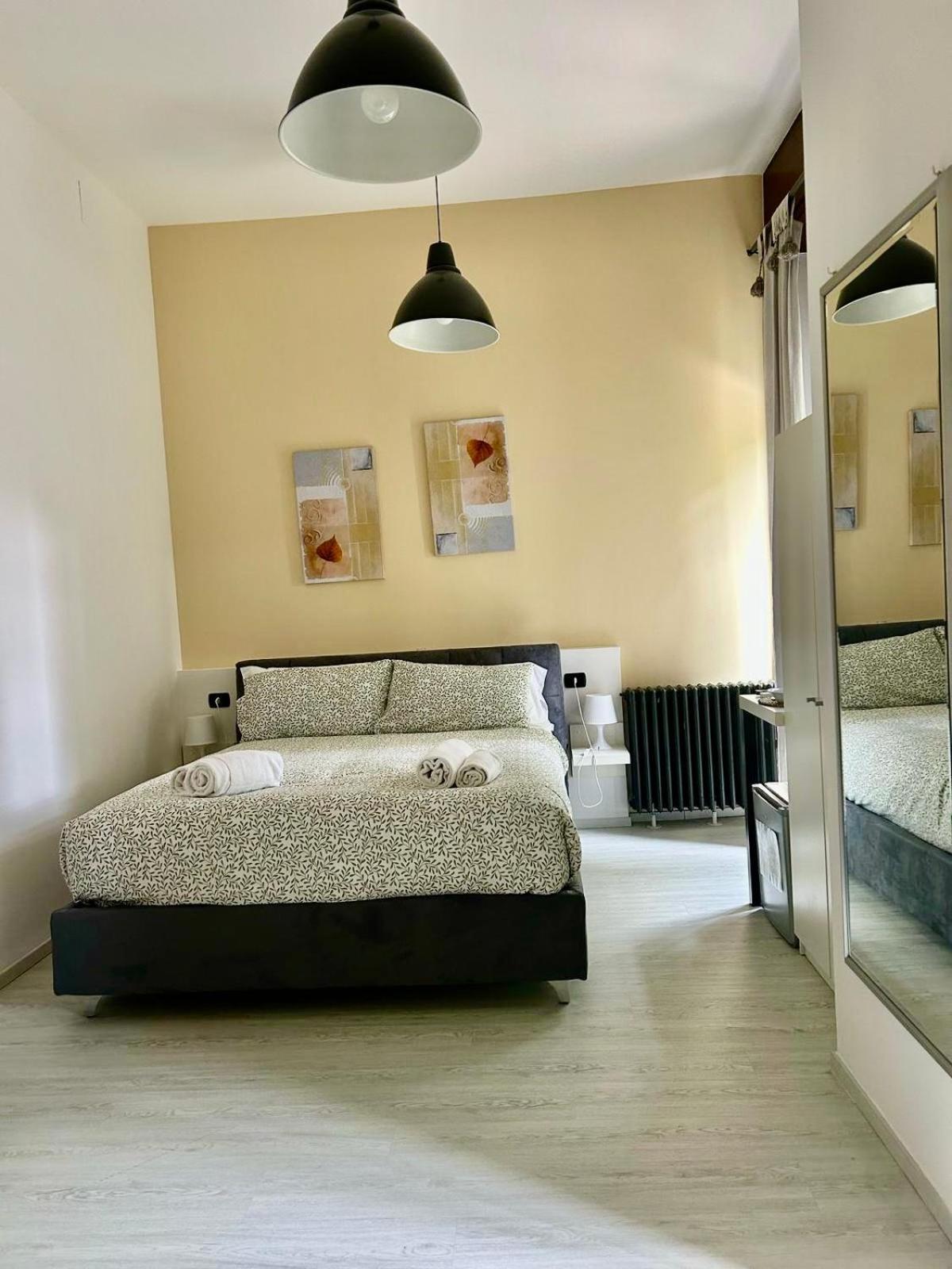 Hotel Casa Giulietta Desenzano del Garda Exterior foto